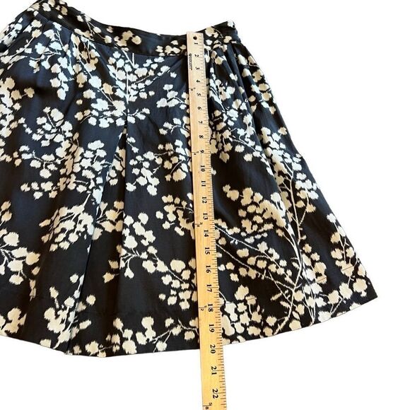 Anthropologie Moulinette Soeurs Grey and White Skirt. Size 2. Great Condition!! - Picture 10 of 10